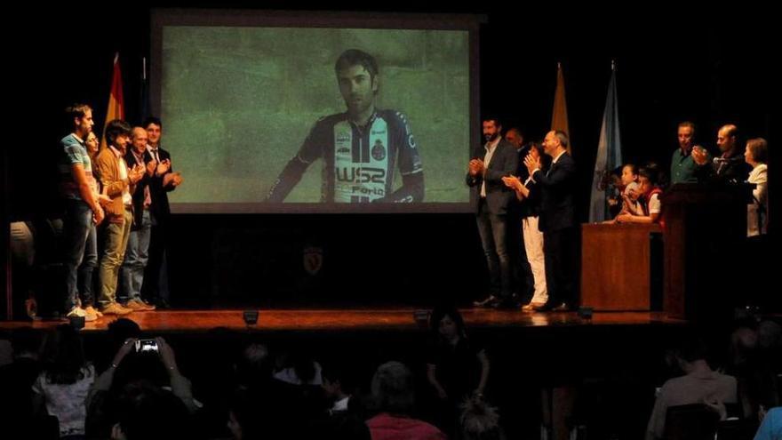 Gustavo César Veloso fue el ganador de la XXVI edición de la Gala do Deporte de Vilagarcía de Arousa. // Iñaki Abella