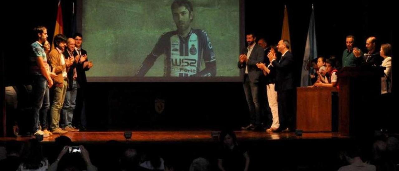 Gustavo César Veloso fue el ganador de la XXVI edición de la Gala do Deporte de Vilagarcía de Arousa. // Iñaki Abella