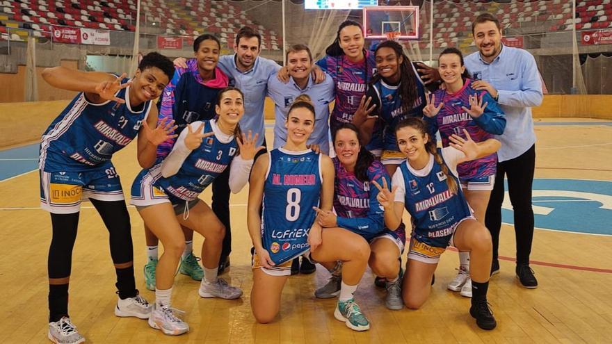 El Miralvalle se exhibe ante el Maristas