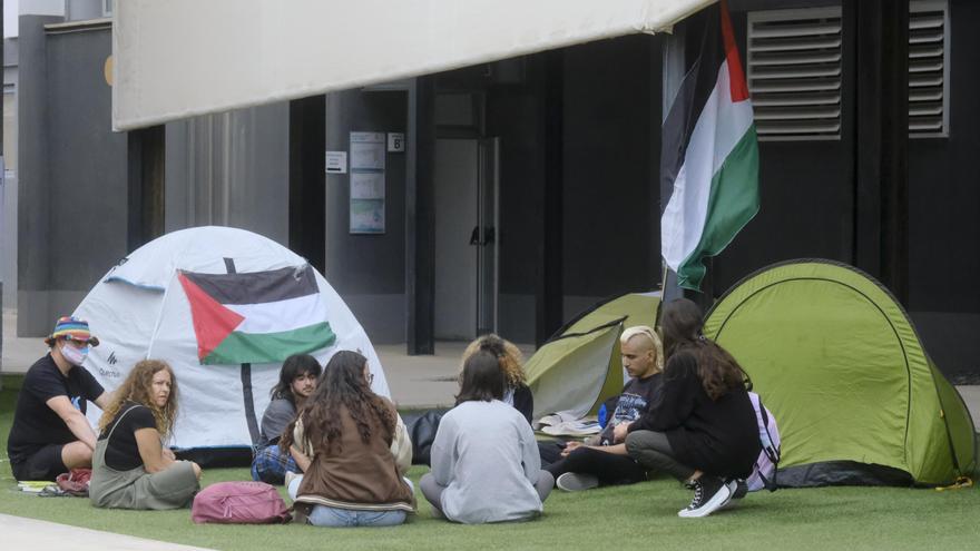 Alumnado la ULPGC se suma a las acampadas en apoyo a Palestina