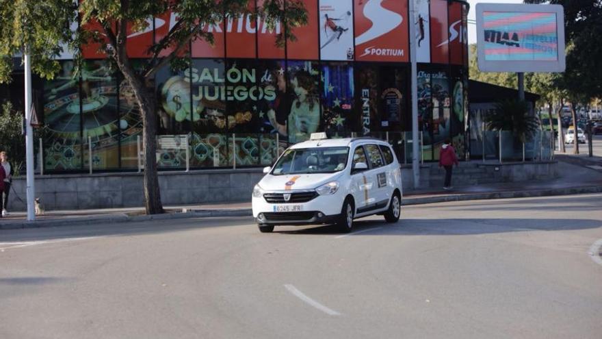 Apuñalan a un taxista para robarle la recaudación en Palma