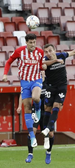 El partido entre el Sporting y la Ponferradina, en imágenes