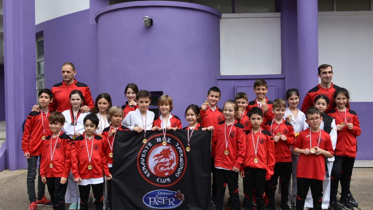 Expedición del Taekwondo Benavente a Valencia de Don Juan