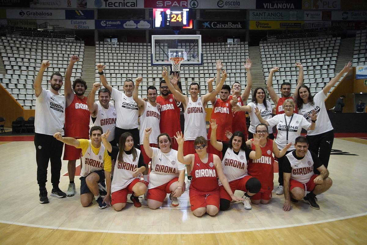 Les imatges de l'entrenament de l'equip del Bàsquet Girona que prepara la Copa Campeones