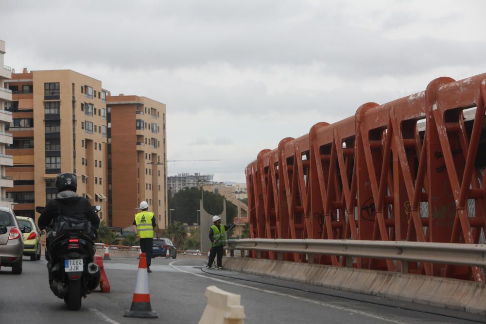 Atasco en el Puente Rojo de Alicante
