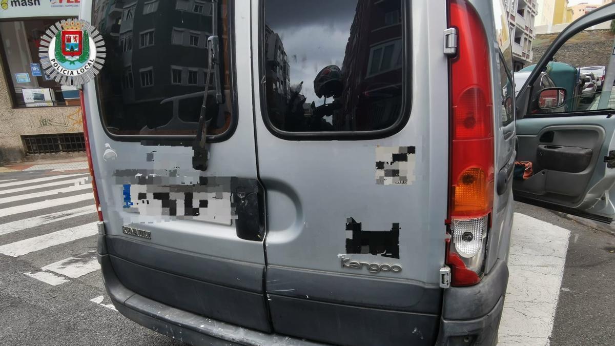 Uno de los vehículos accidentados