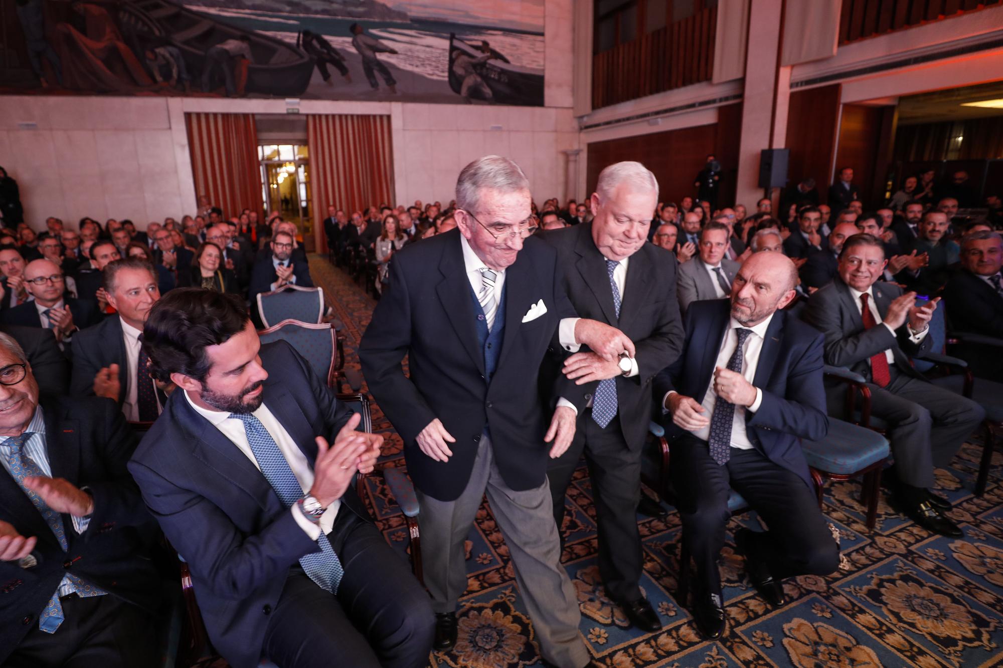 EN IMÁGENES: Entrega de los premios a la empresa y a la trayectoria empresarial de la FADE