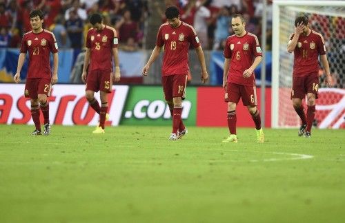 Durante y después del partido, los rostros de los futbolistas españoles transmitían la desilusión.