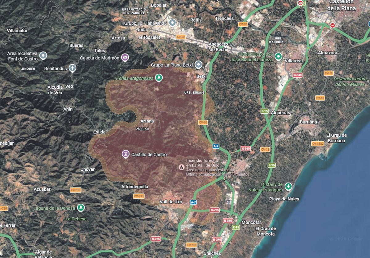 Google Maps ha compartido este domingo una imagen de la extensión aproximada a la que ha afectado el incendio en los dos primeros días.
