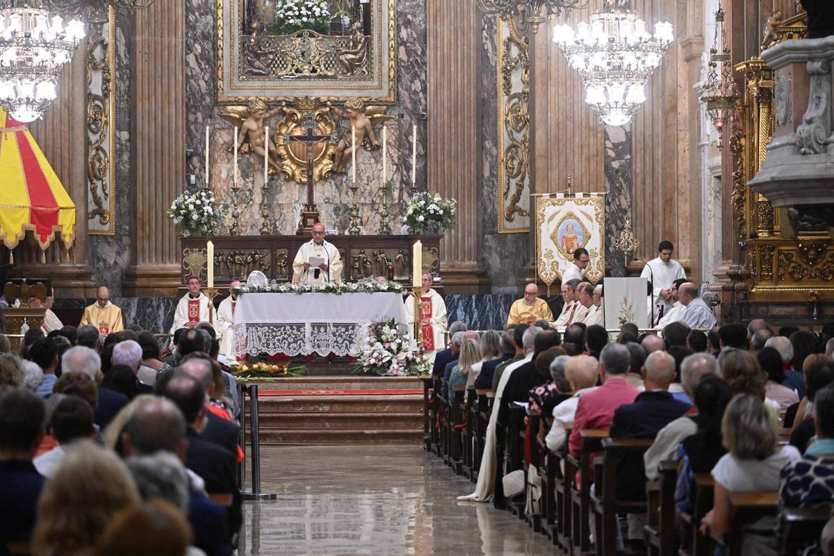 Collboni asiste a la misa de la Mercè