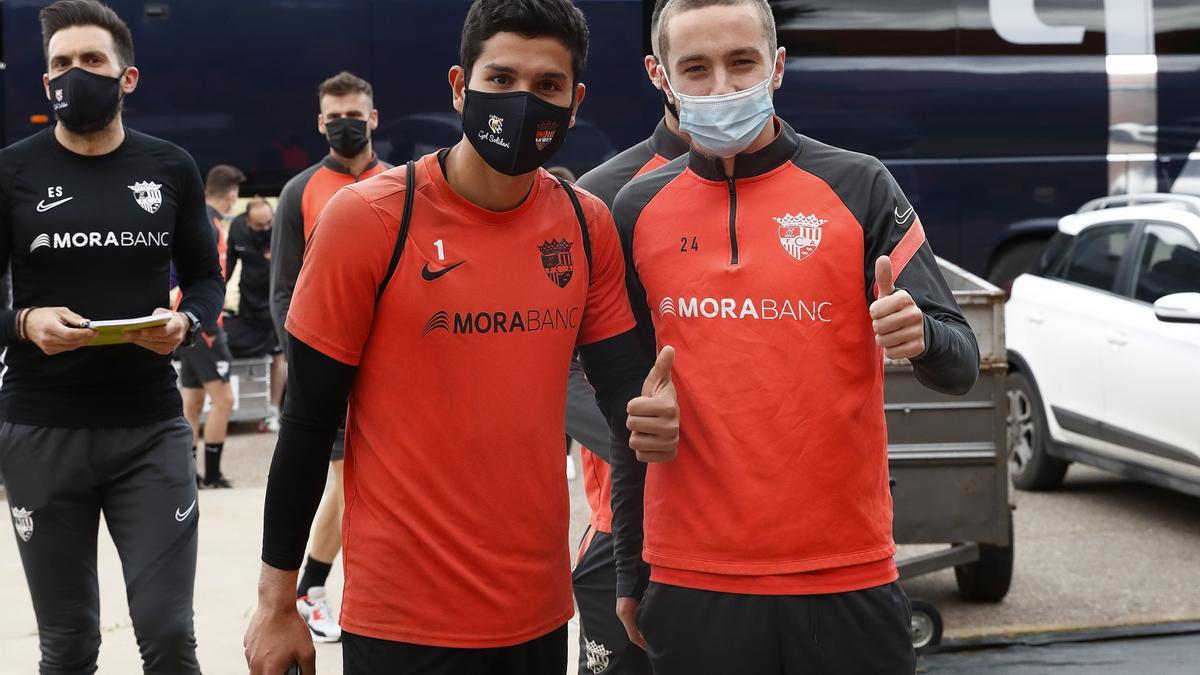 Jugadores del Andorra en un entrenamiento en Almendralejo