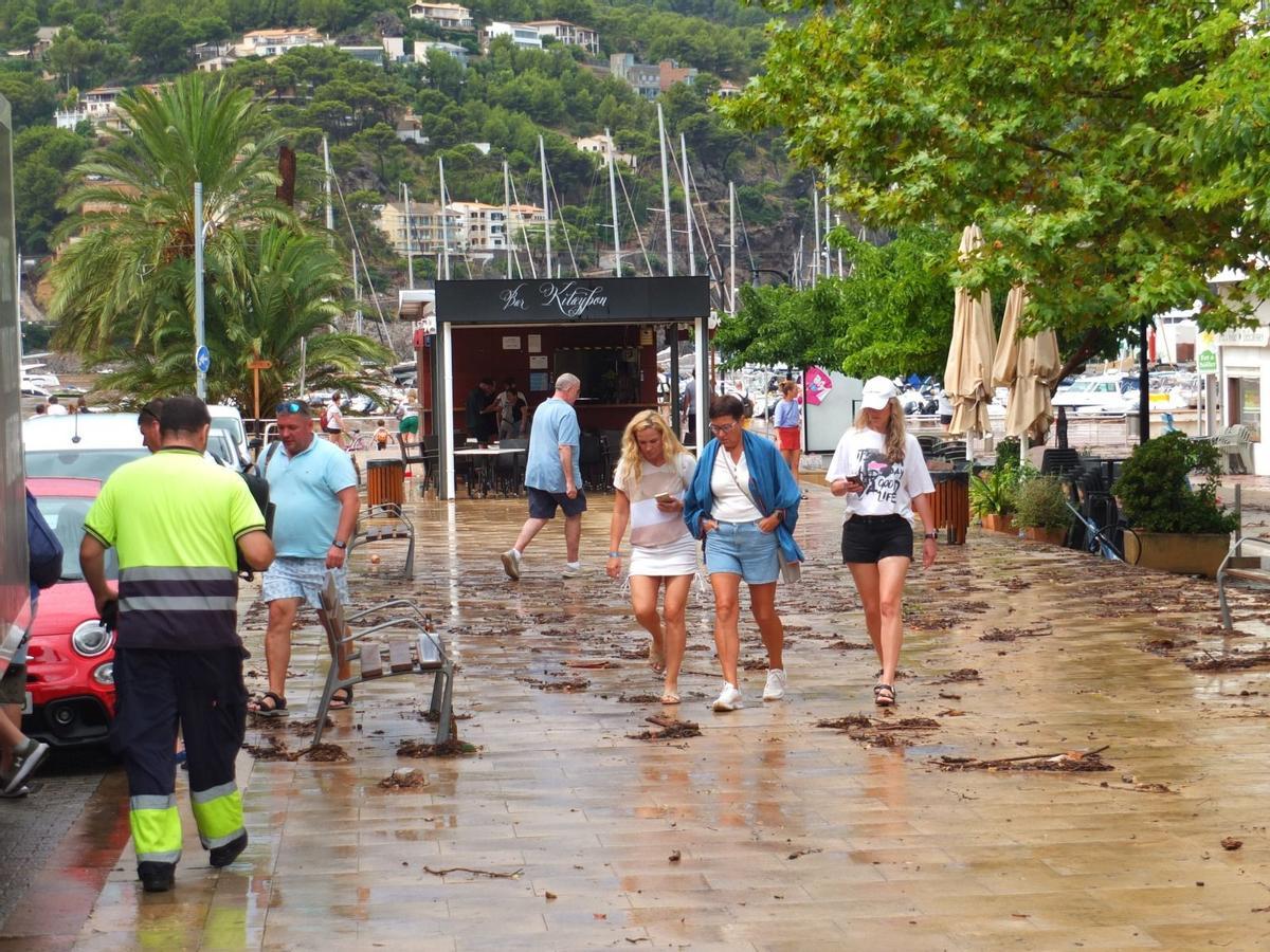 Los efectos de la DANA en Port Sóller, en imágenes