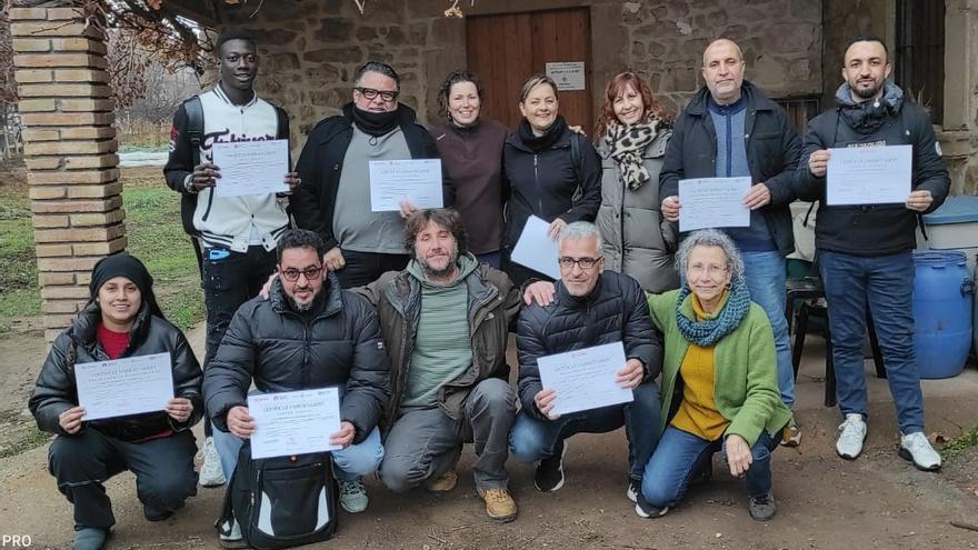 Càritas a Manresa lliura els diplomes del curs de Polivalència agrària