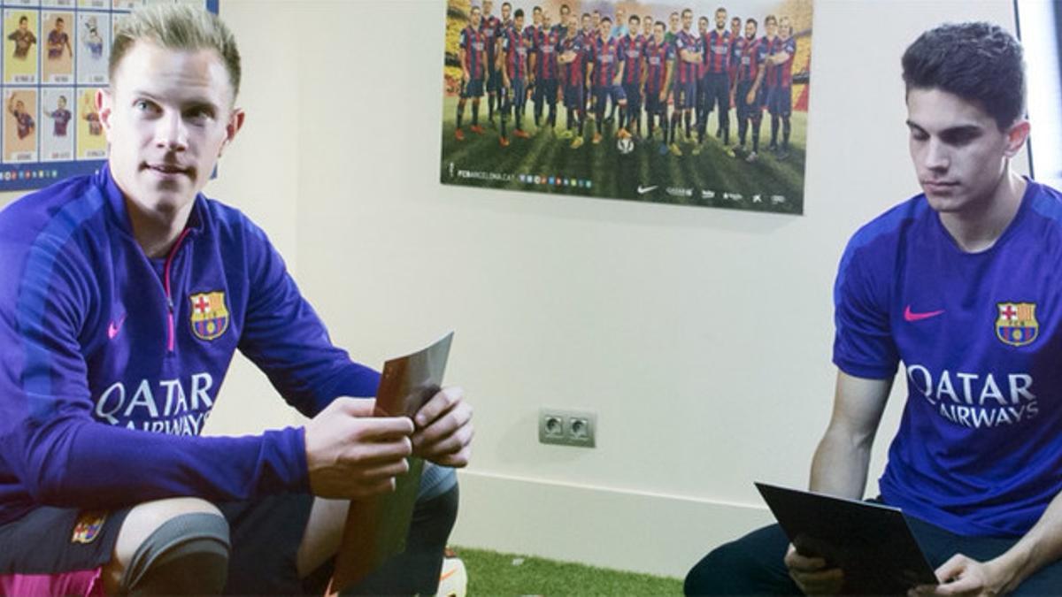 Ter Stegen y Bartra en un momento del cara a cara para uno de los contenidos de Barça Fans