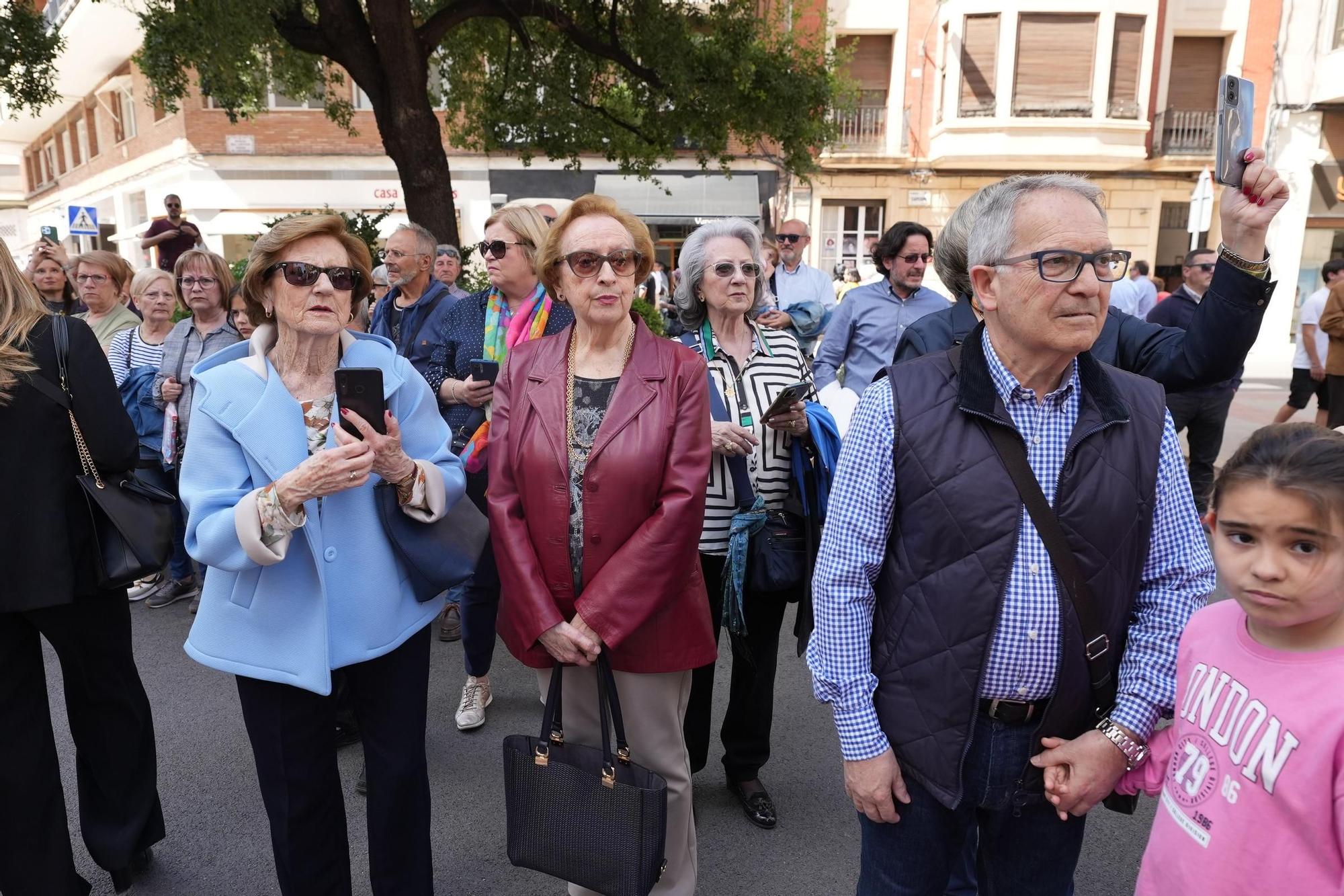 Galería de imágenes: La Virgen del Lledó sale de la basílica para ir a la ciudad