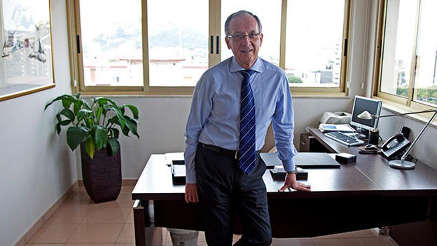 Doctor Juan Rocamora, especialista en Cirugía General y Aparato Digestivo.