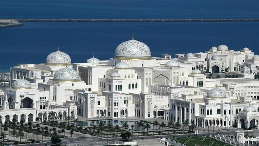 Vista del palacio presidencial de Abu Dhabi