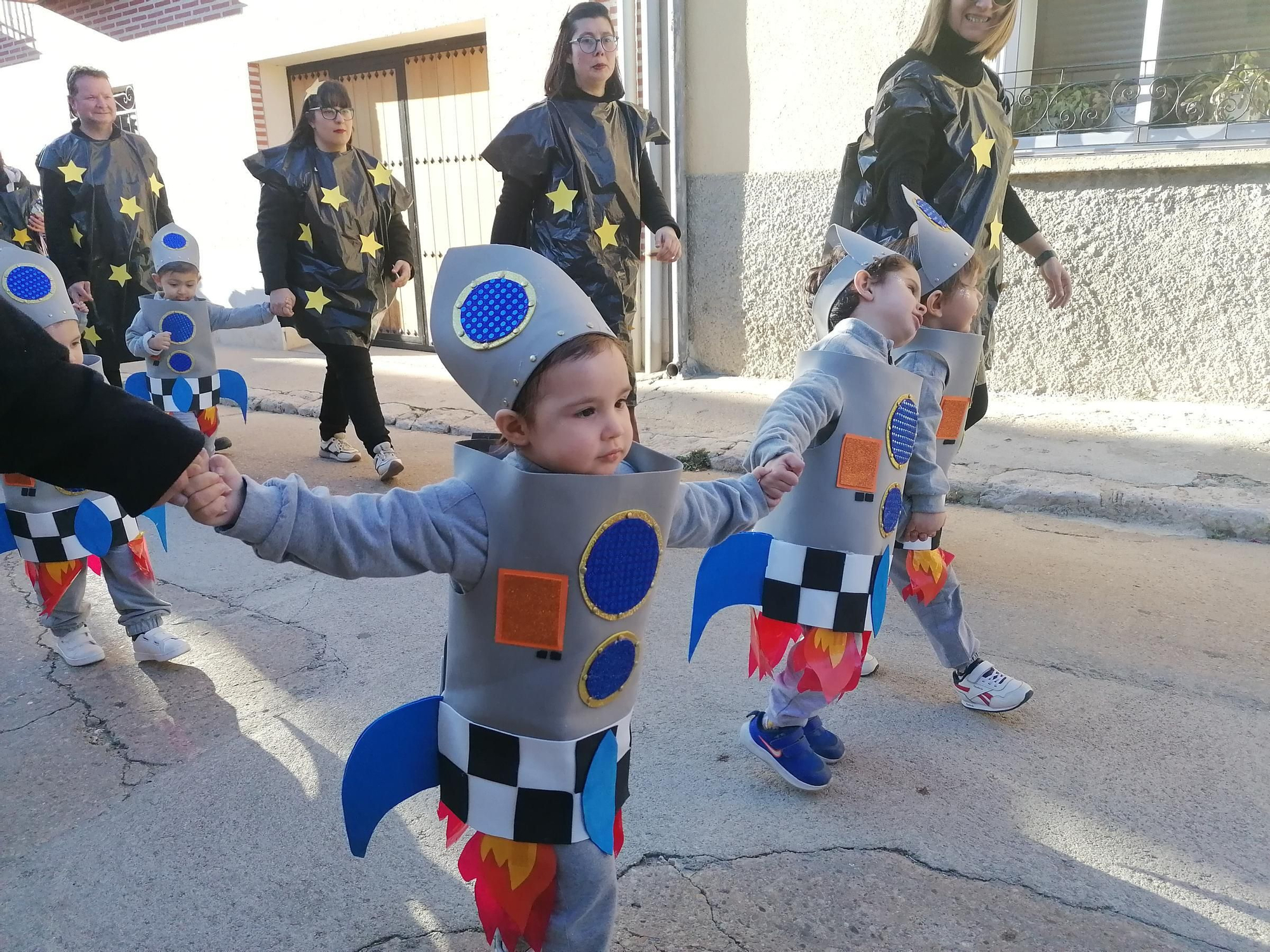 Los "chupetines" de Toro navegan por el universo del Carnaval