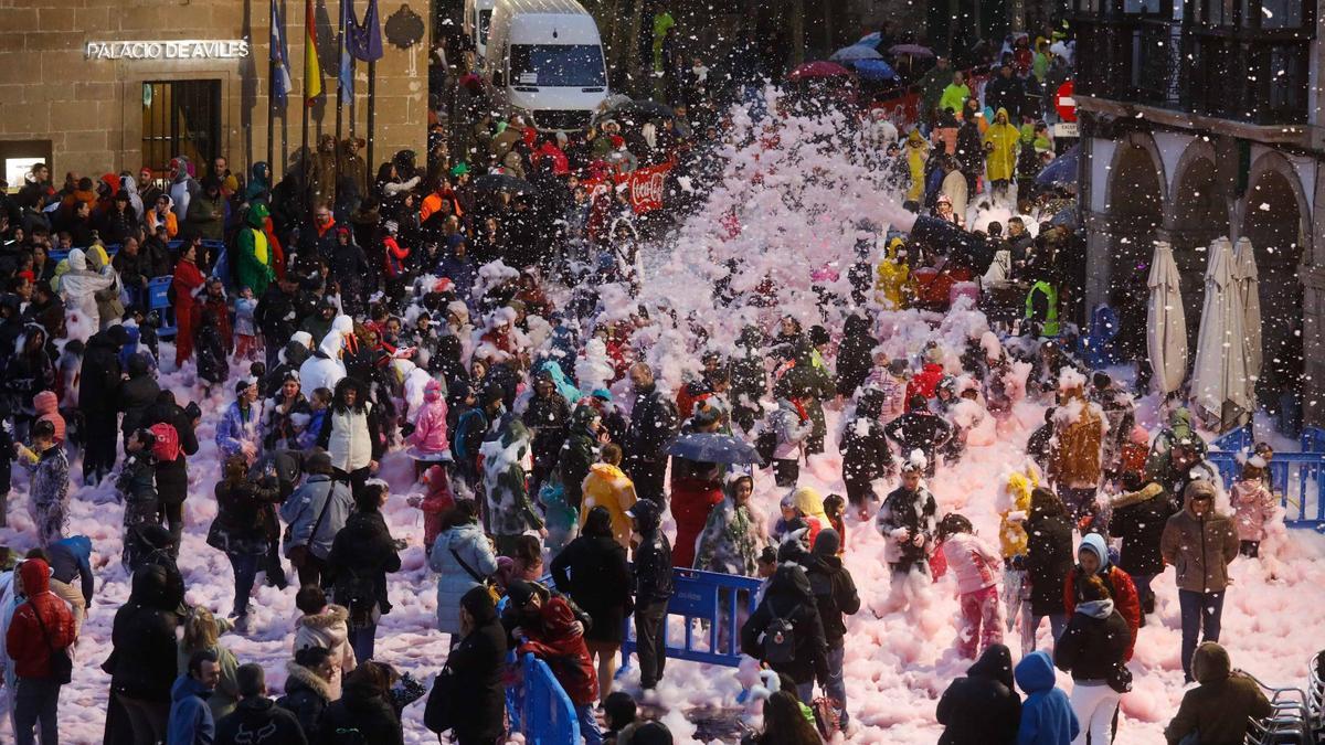 EN IMÁGENES: Así fue el multitudinario Descenso de Galiana en Avilés