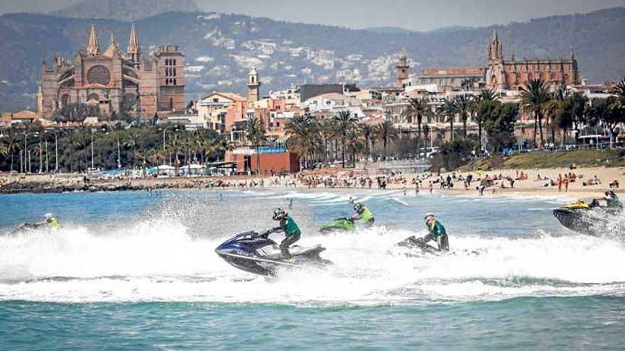 Am ersten der vier Rennen nahmen Ende April 16 mallorquinische Fahrer teil.