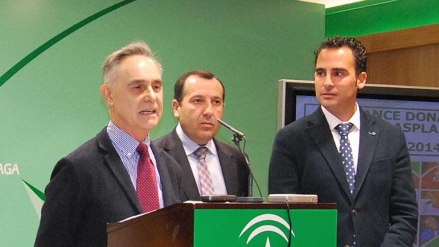 Frutos, Pérez y Ruiz Espejo, en la rueda de prensa de esta mañana.