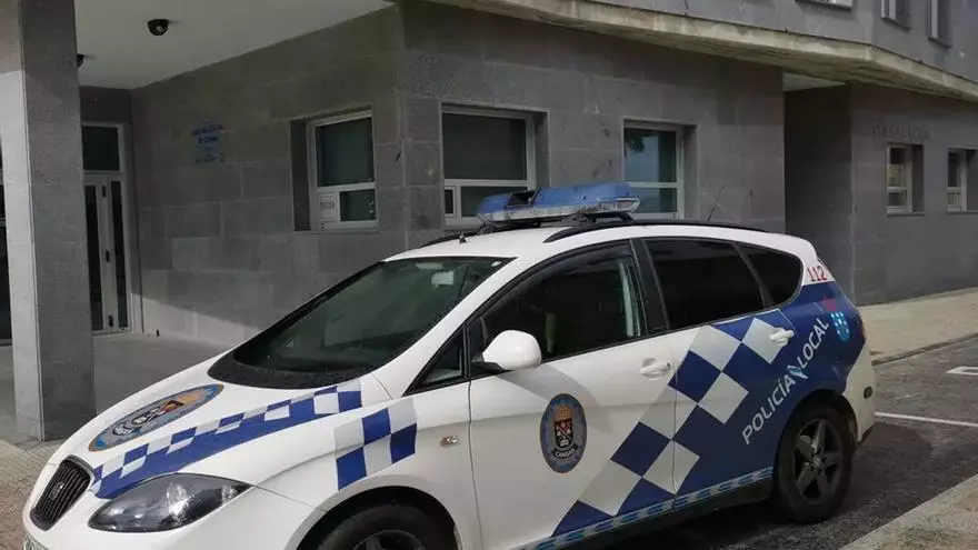 La Policía vuelve a denunciar al Concello de Cangas