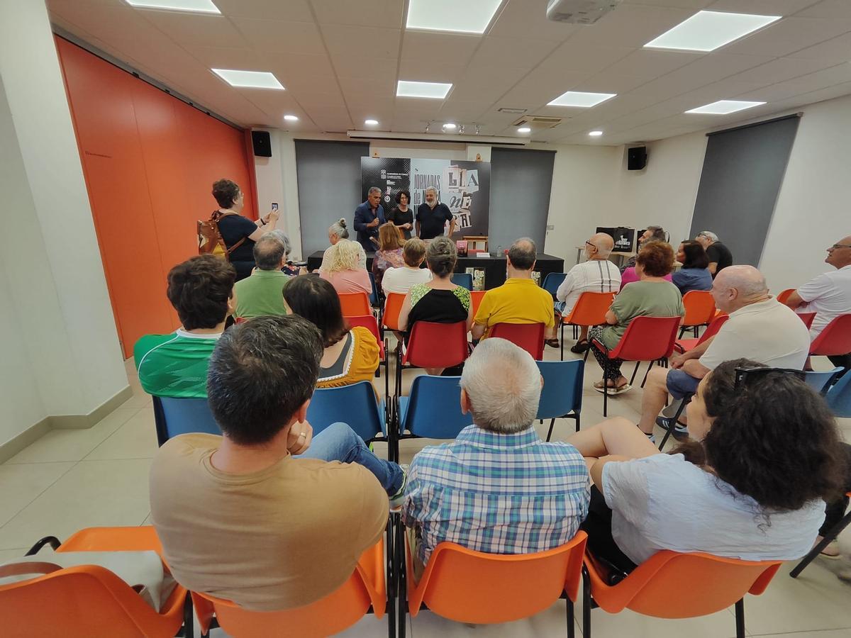 Un momento de la presentación en la Casa de Cultura de Lugo.
