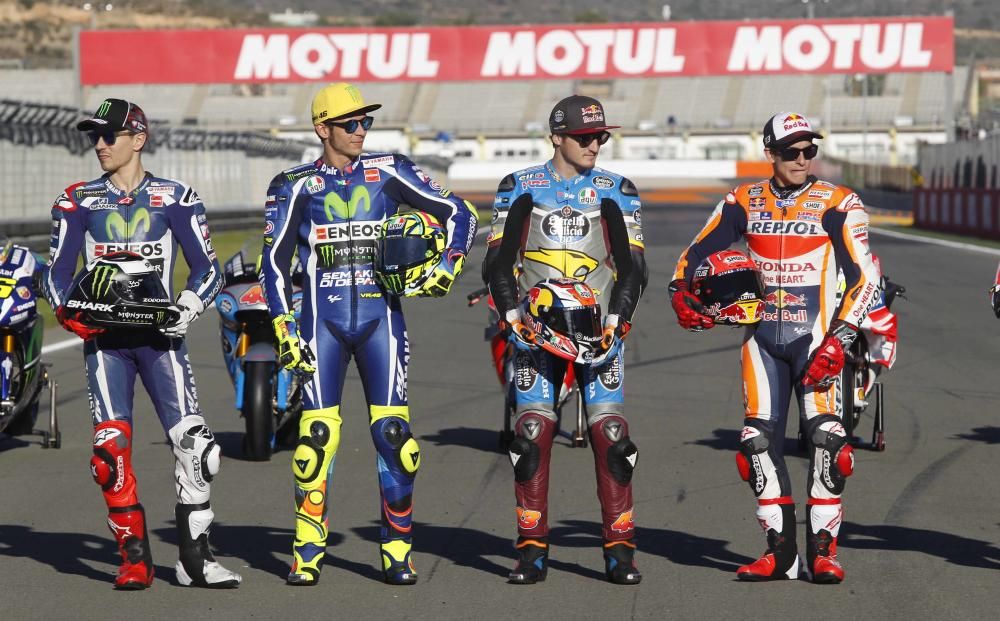 Así se hizo la foto de los nueve gandadores de la temporada en #MotoGP