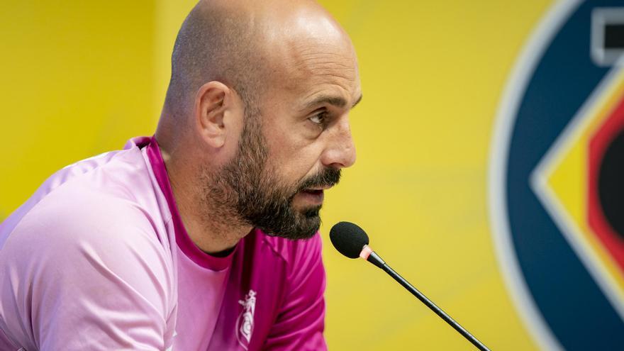 El Villarreal y Pepe Reina oficializan la salida del club del veterano guardameta