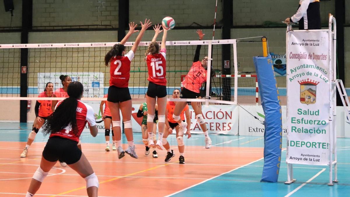 Ataque de Desirée Castaño.