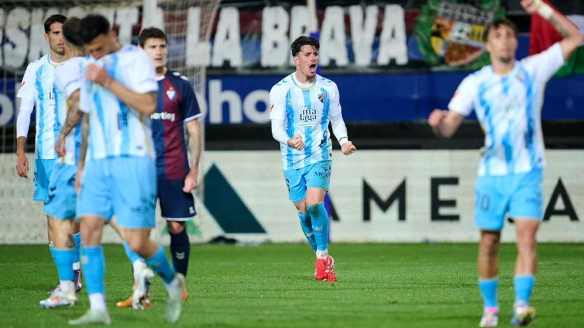 Murillo celebra su gol en Ipurúa.