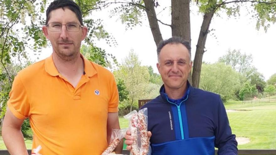 Roberto Cascón López e Iván Huertas ganan en el campo de golf de El Maderal