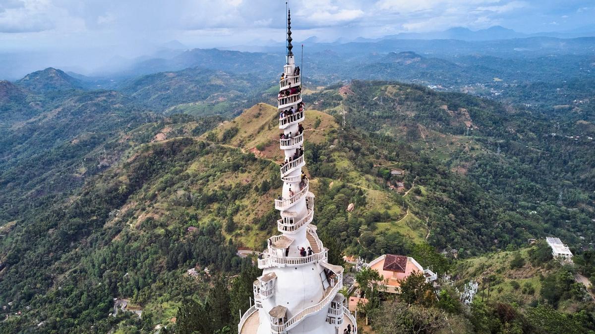 La Torre Ambuluwawa, de Sri Lanka, a vista de pájaro