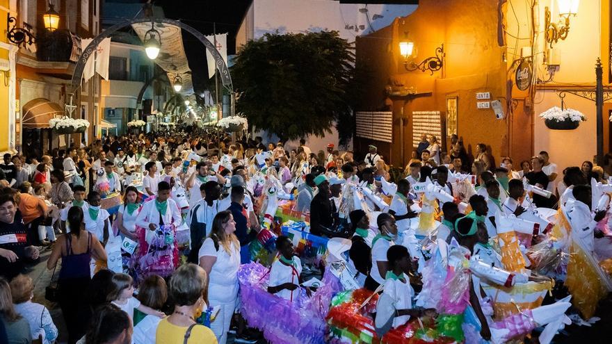 Los caballitos de fuego, el volcán anunciador y Edwin Rivera, protagonistas el sábado de las Fiestas Mayores