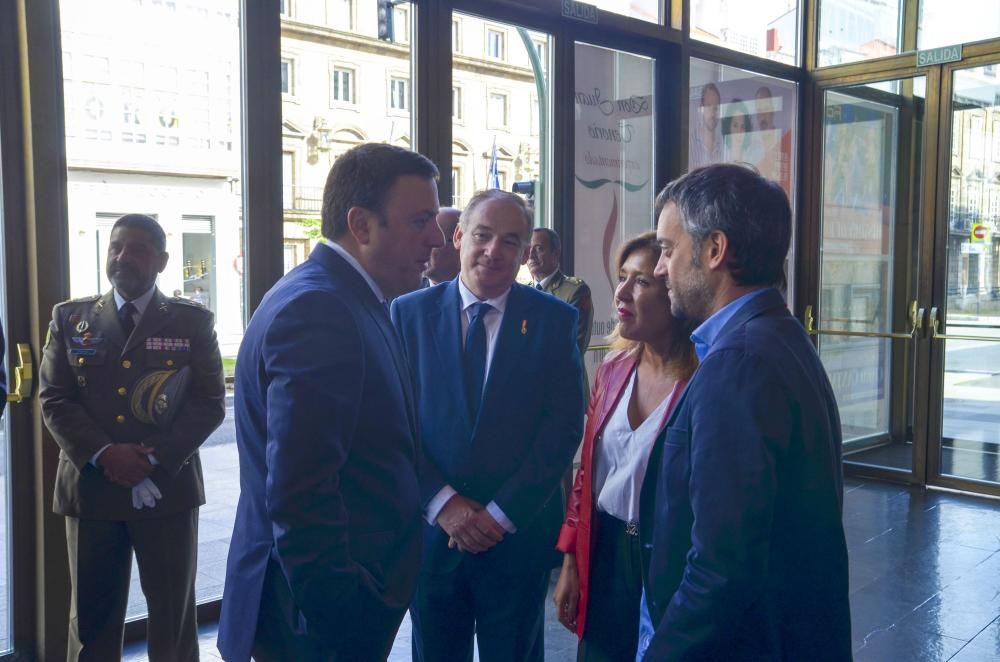 El acto institucional, en el Teatro Colón, ha sido presidido por el Delegado del Gobierno en Galicia.