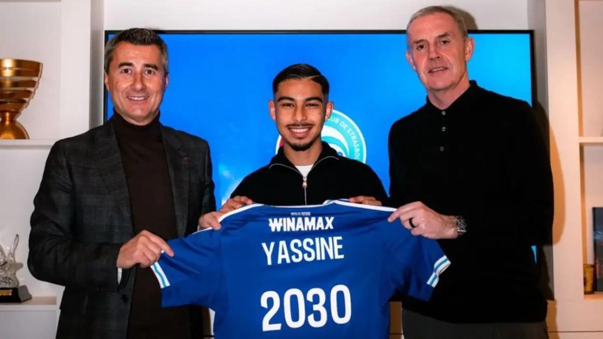Gessime Yassine, con la camiseta del Estrasburgo