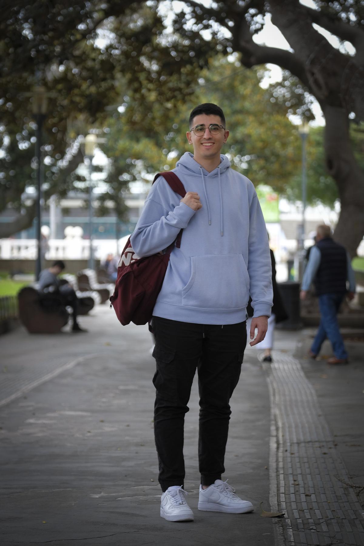 Asier Viciana, médico que quedó 9º en el MIR nacional.