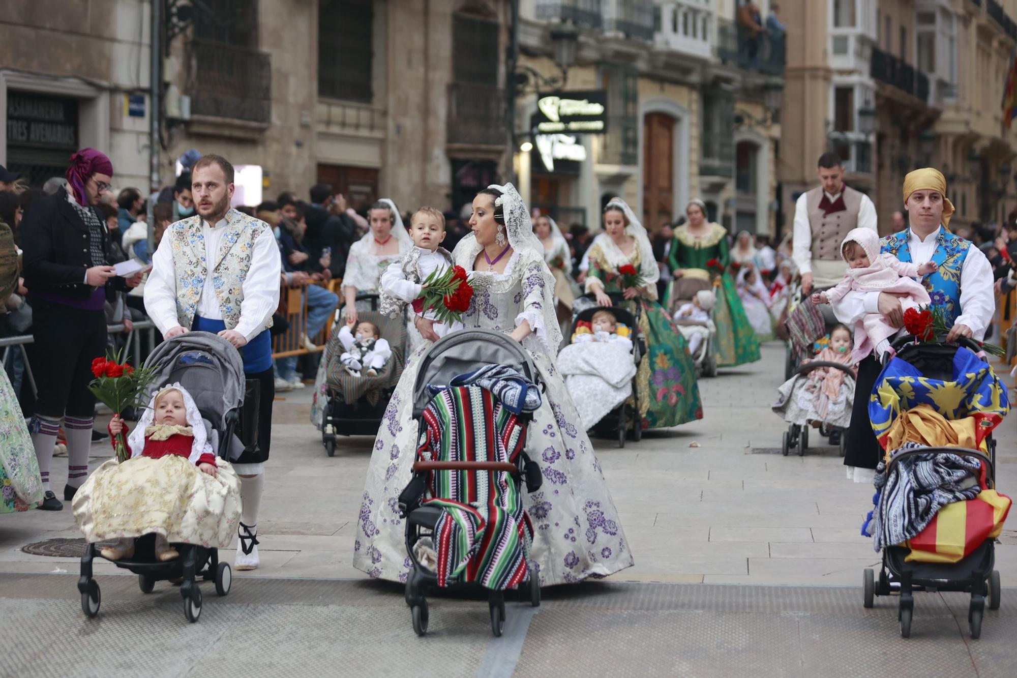 Búscate en el segundo día de ofrenda por la calle Quart (entre las 18:00 a las 19:00 horas)