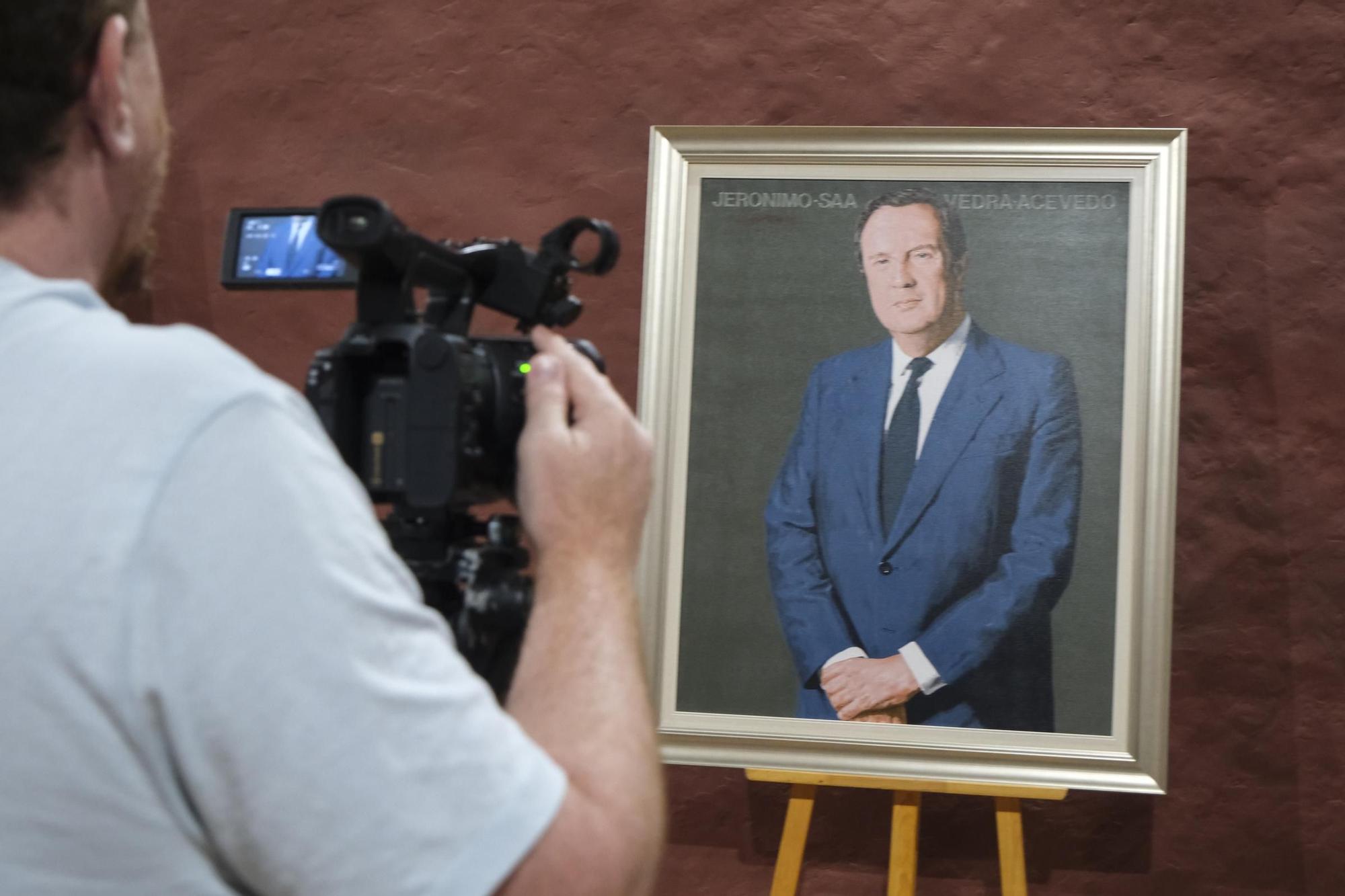 Exposición con retratos de Jerónimo Saavedra
