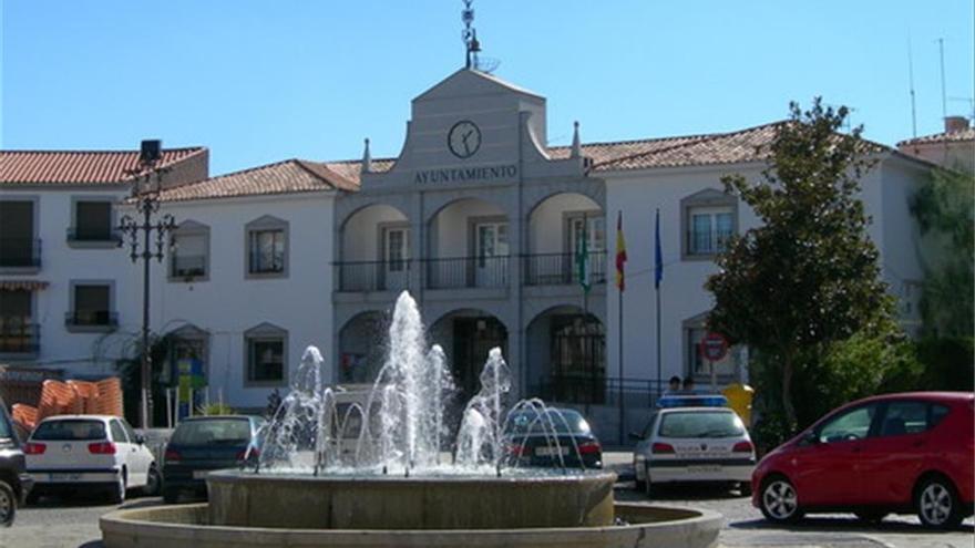 El Ayuntamiento de Hinojosa del Duque confirma 14 positivos por covid-19 en la localidad