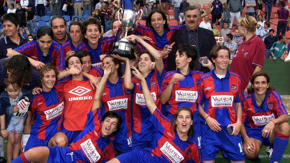 El Levante UD Femenino consuma su descenso: del trono al abismo de la ...
