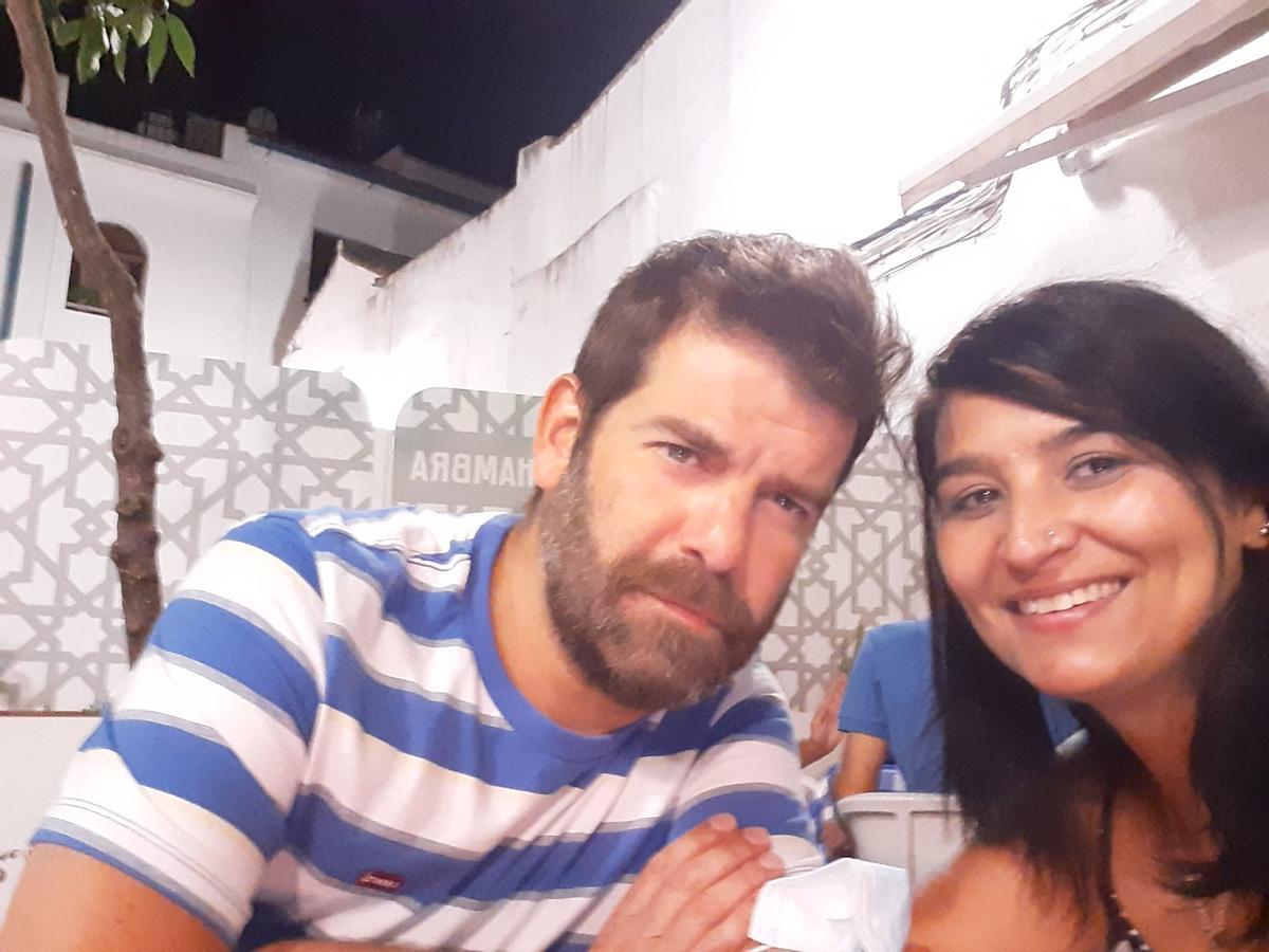 Ricardo González y su pareja, dos asturianos que se mudaron a Córdoba.
