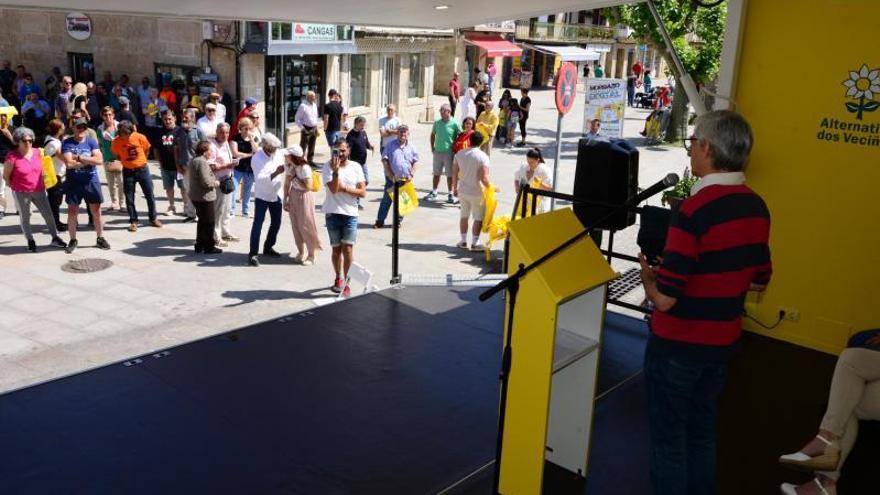 Portas rechaza hacer de Cangas un Sanxenxo, “non somos de americana e gravata”