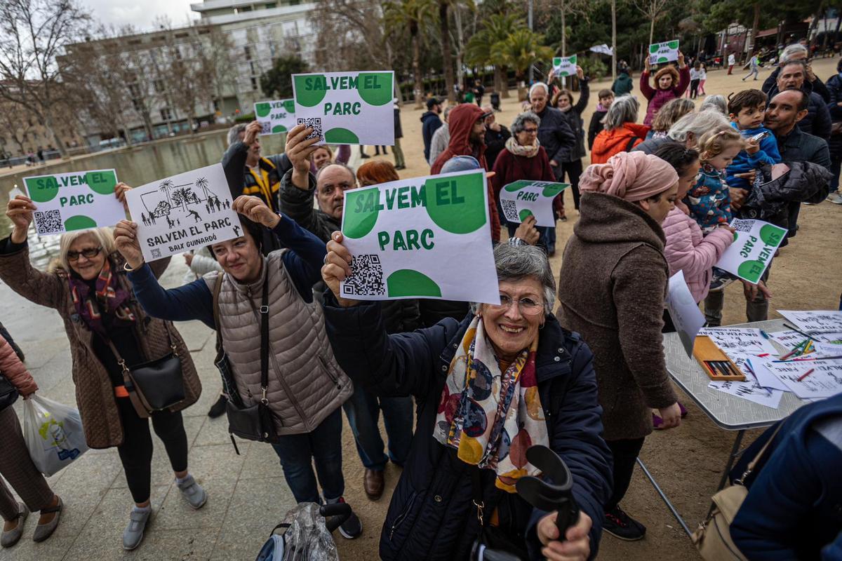 El Guinardó es resisteix a perdre el llac per la carpa del Mercat de l’Estrella: «És un contrasentit»