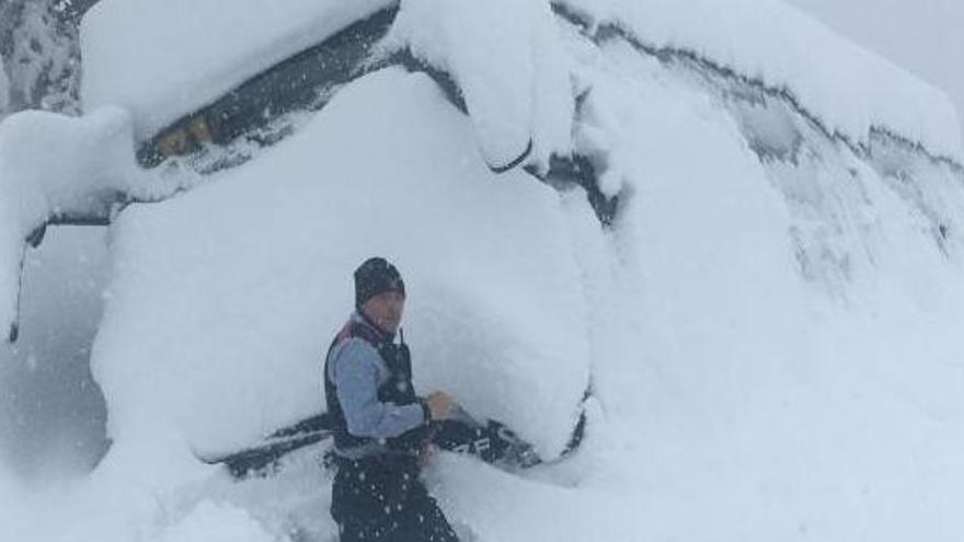 43 nens i 13 monitors queden atrapats per la neu en una casa de colònies