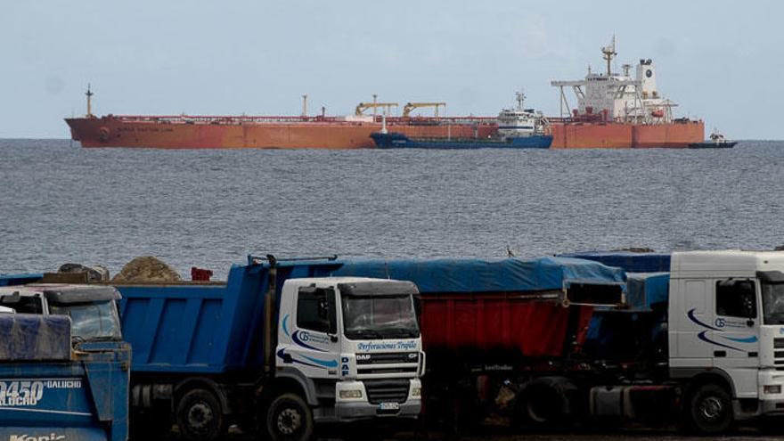 Superpetrolero Bunga Kasturi Lima