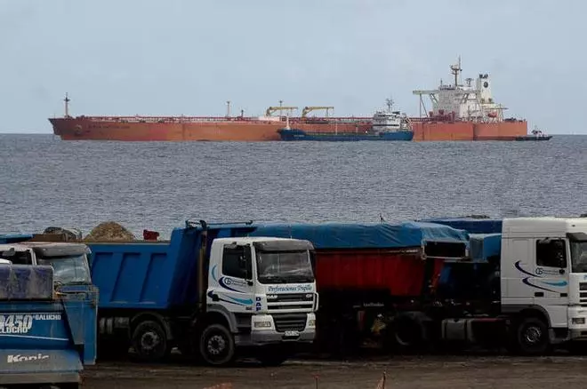 Superpetrolero Bunga Kasturi Lima