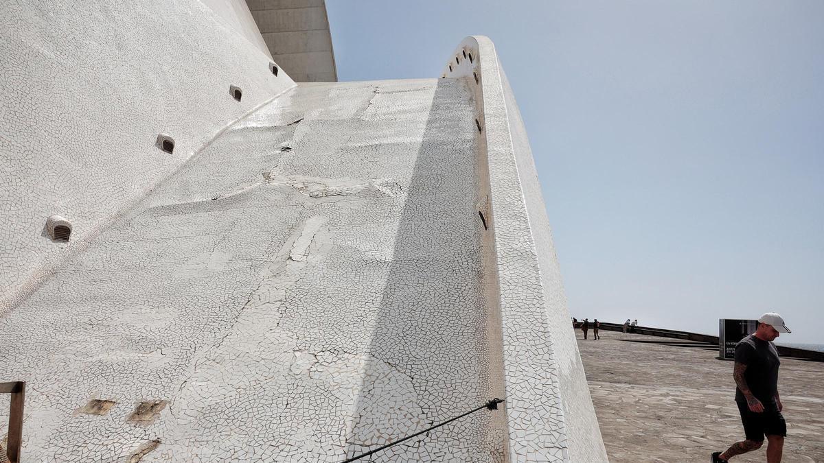 Mal estado de la fachada del Auditorio