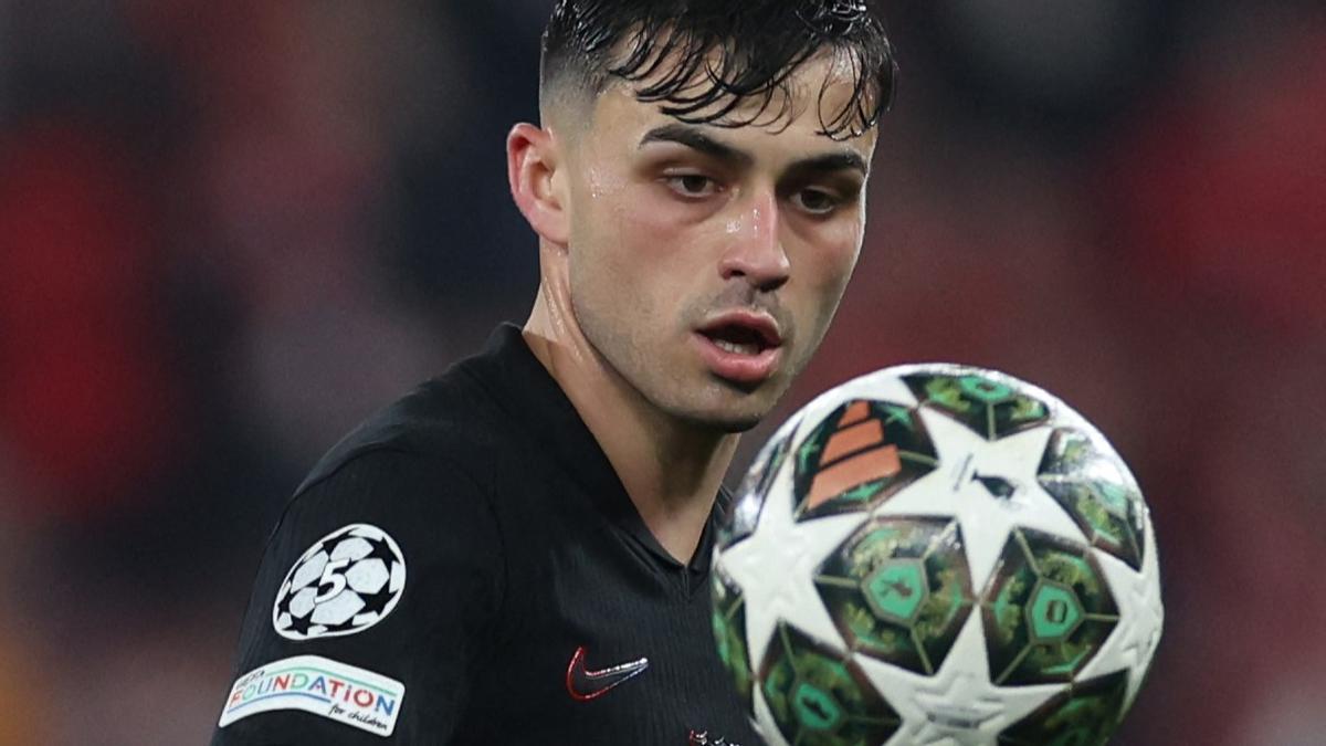 Pedri, durante el Benfica-Barça en el Estadio Da Luz de Lisboa.