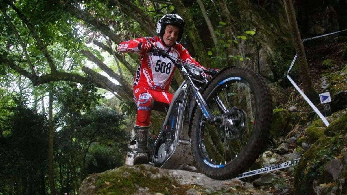 Marc Colomer y su Gas-Gas, en el trial de Lourdes (Francia), del Mundial de trial de motos eléctricas.